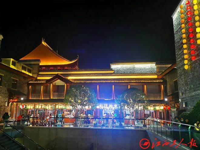 菏泽vs南昌夜景视频直播，两座城的烟火气，谁更戳中你？